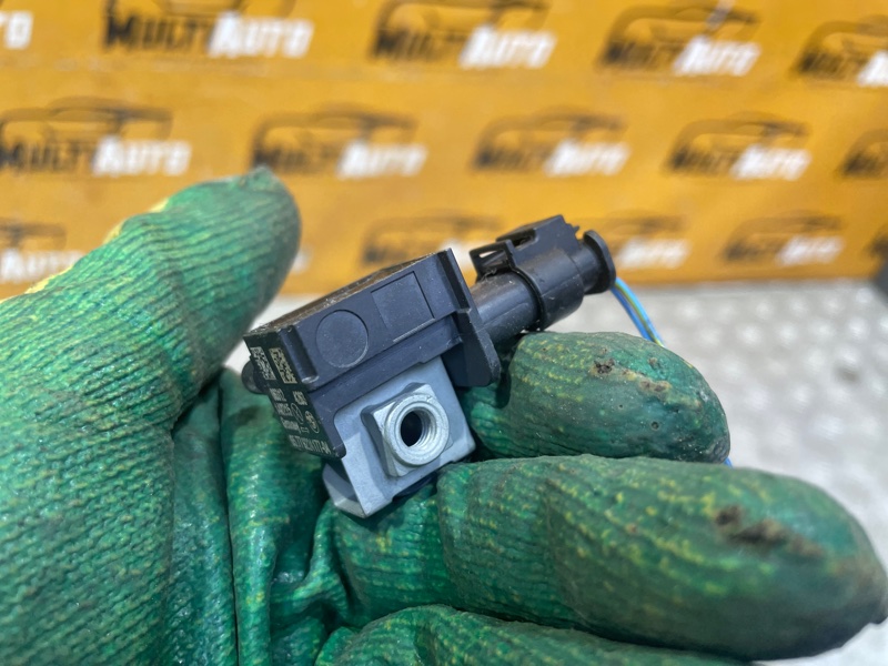 Датчик удара 7 Series 2014 f01 N63В44 4.4l v-8 di