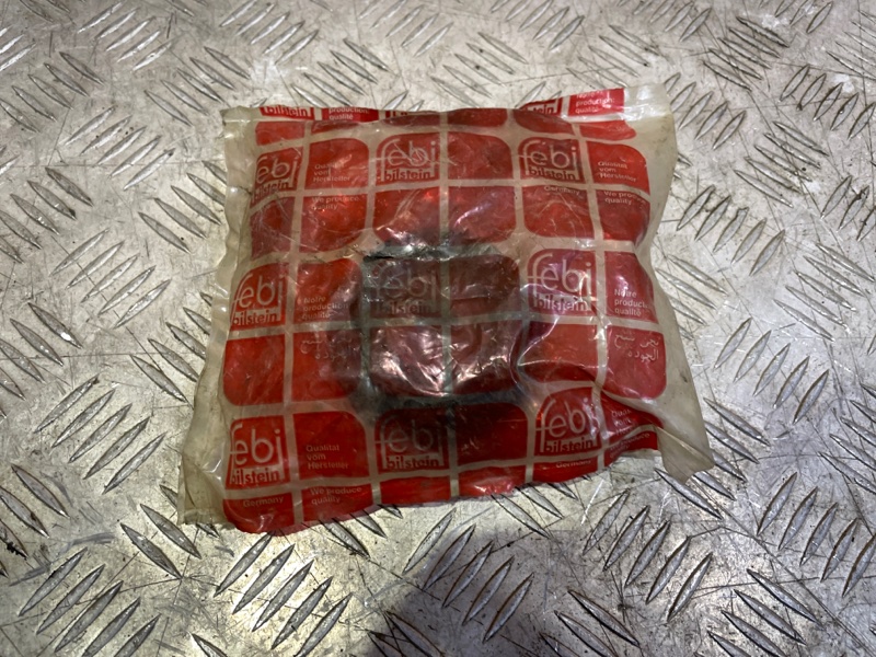 Опора амортизатора 80