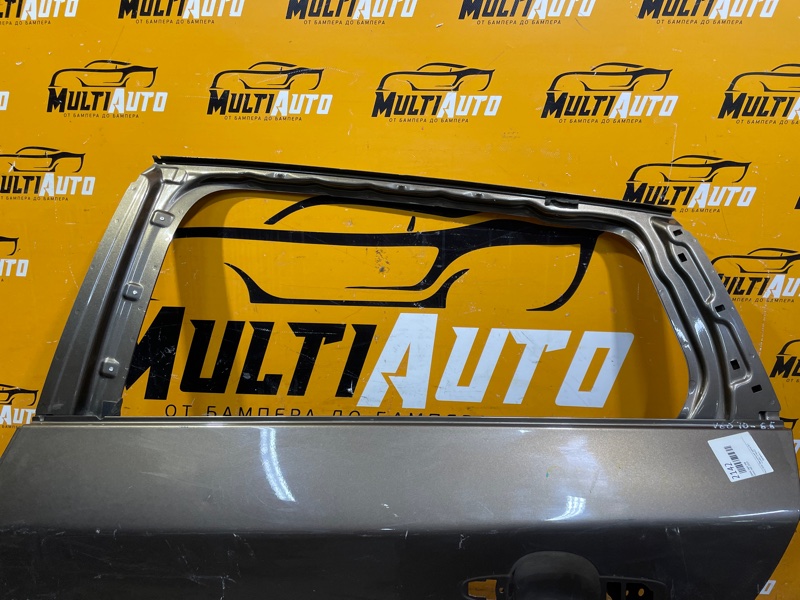 Дверь задняя левая V60 2010-2018 1