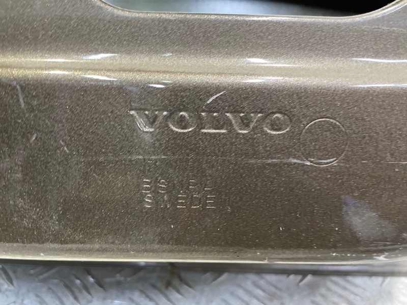 Дверь задняя левая V60 2010-2018 1