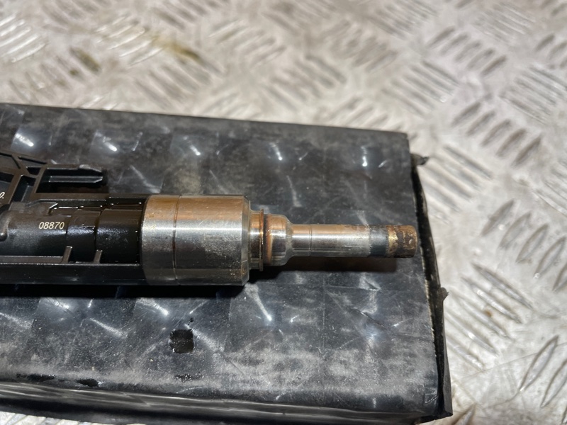 Топливная форсунка 5 Series 2017 G30 B46B20B (2000CC / 185kW) Топливная форсунка 5 Series 2017 G30 B46B20B (2000CC / 185kW)