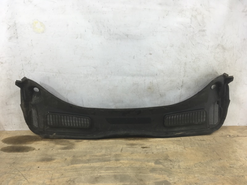Жабо Ford Kuga `2 2012 Жабо Ford Kuga `2 2012