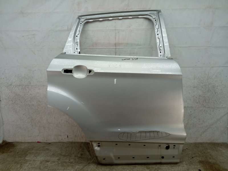 Дверь Ford Kuga 2 задняя правая Дверь Ford Kuga 2 задняя правая