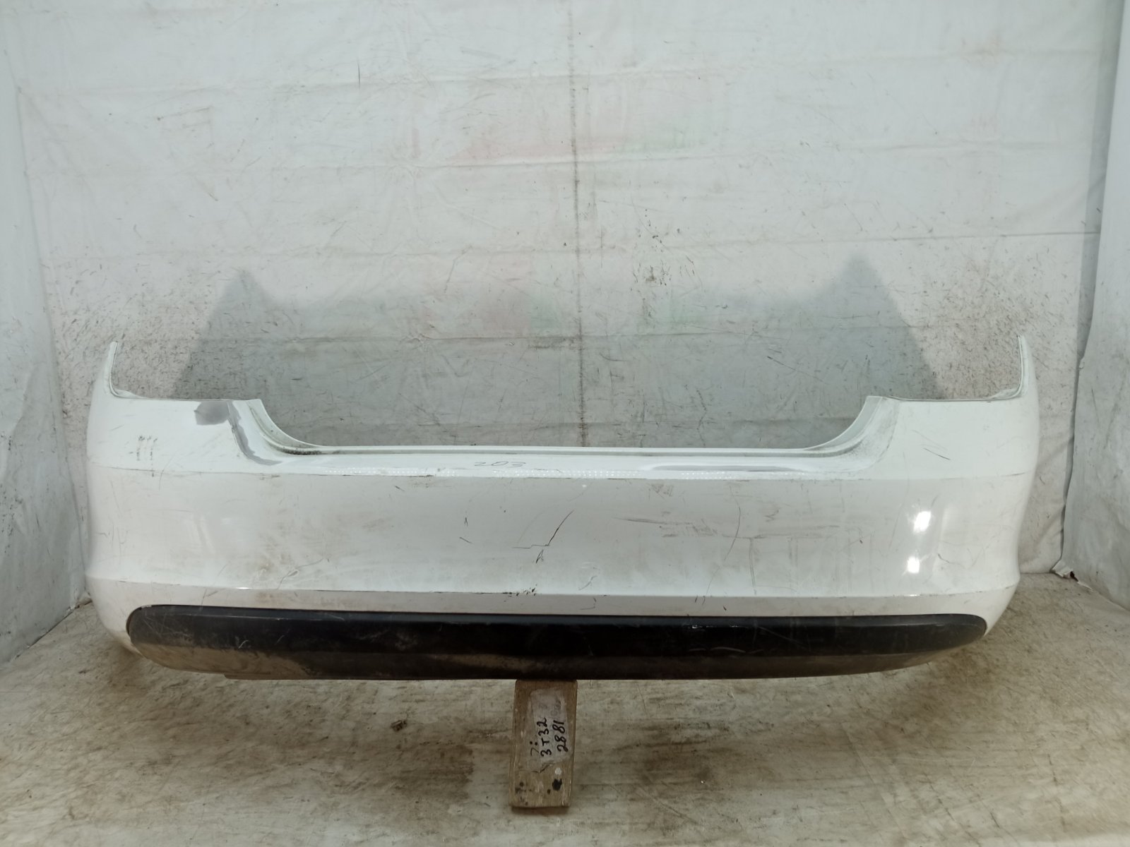 Бампер Skoda Rapid 1 2012 задний Бампер Skoda Rapid 1 2012 задний