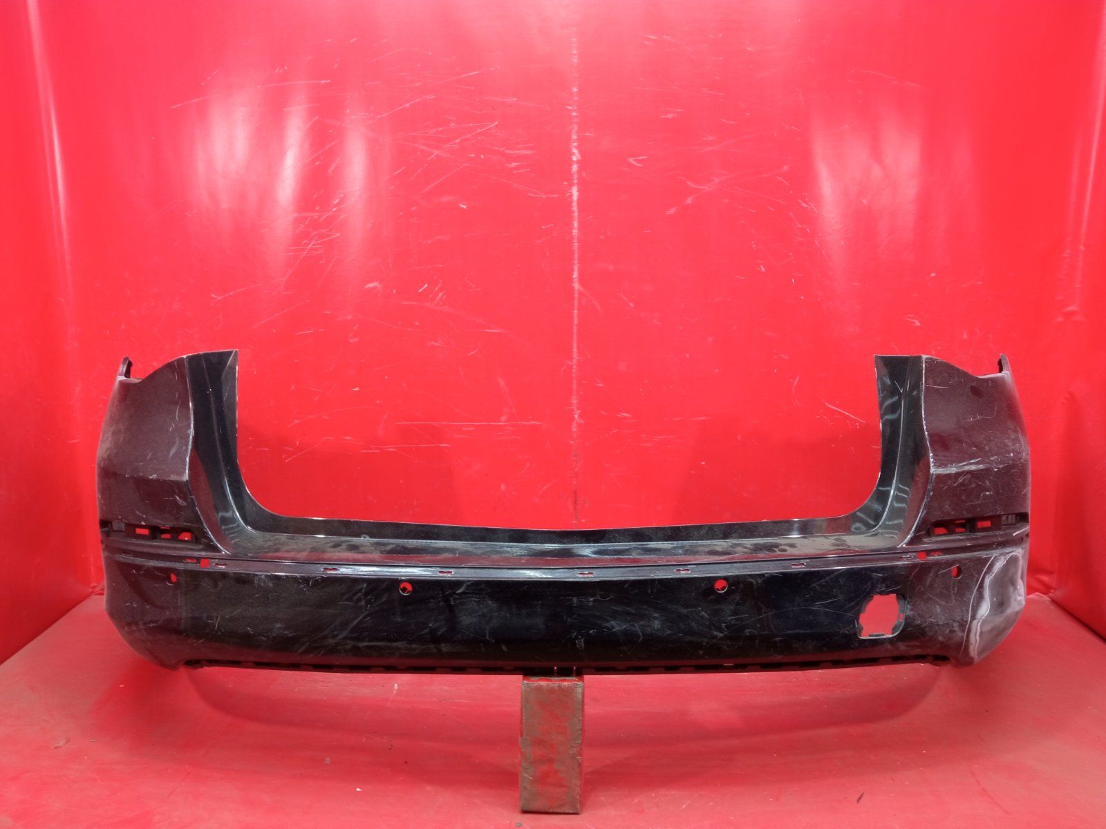 Бампер Opel Astra J 2009 задний Бампер Opel Astra J 2009 задний