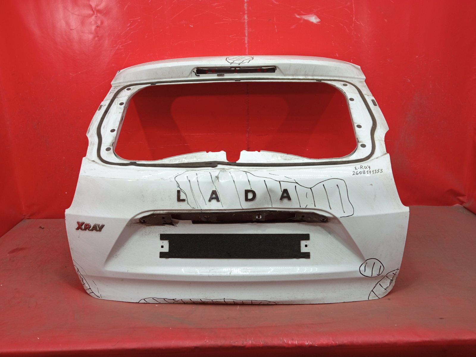Крышка багажника Lada X-Ray 1 2015 задняя
