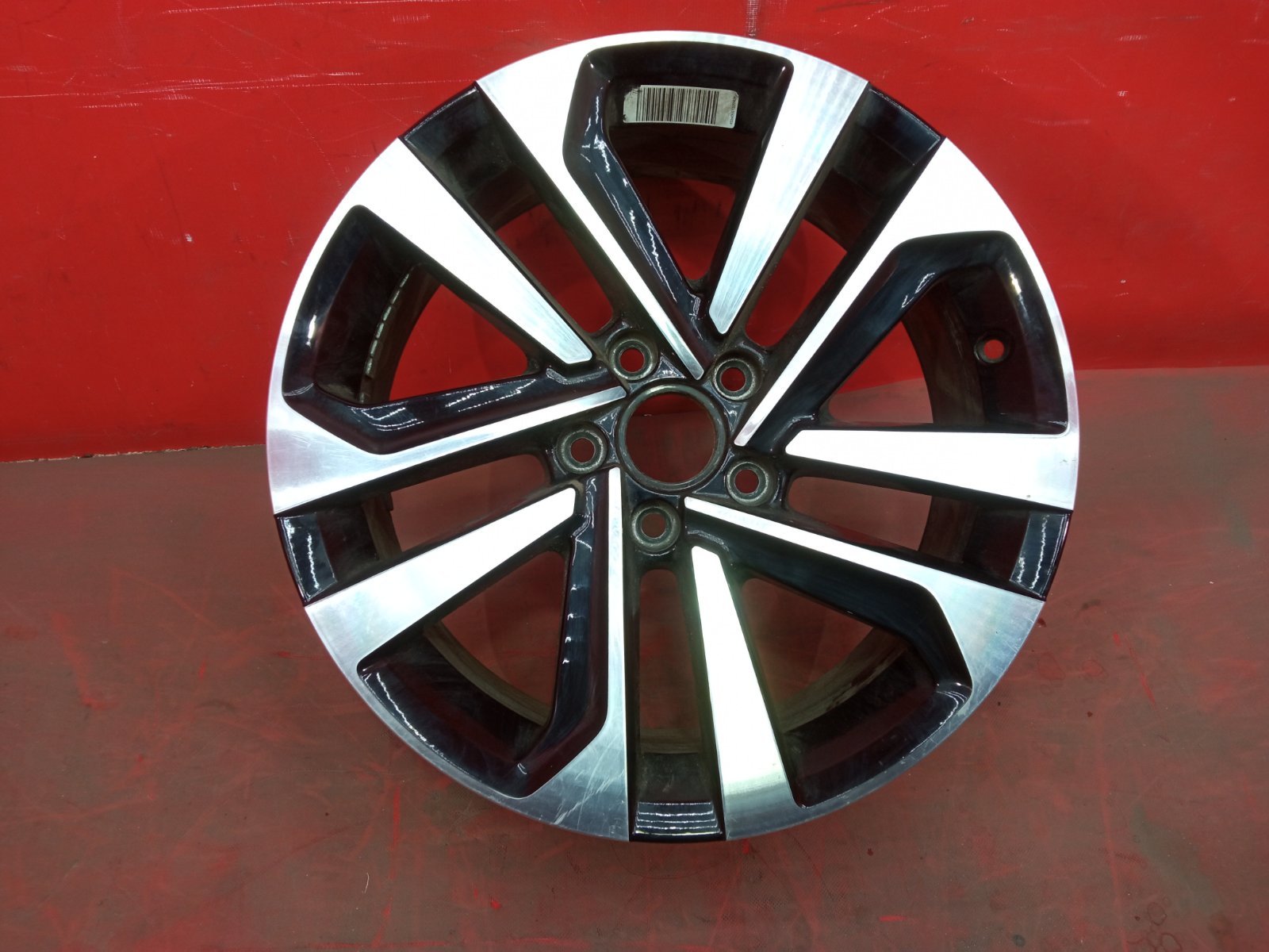 Диск литой колесный Volkswagen Tiguan 2 R17