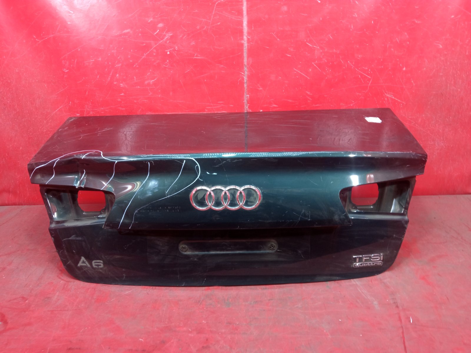 Крышка багажника Audi A6 C7 2011