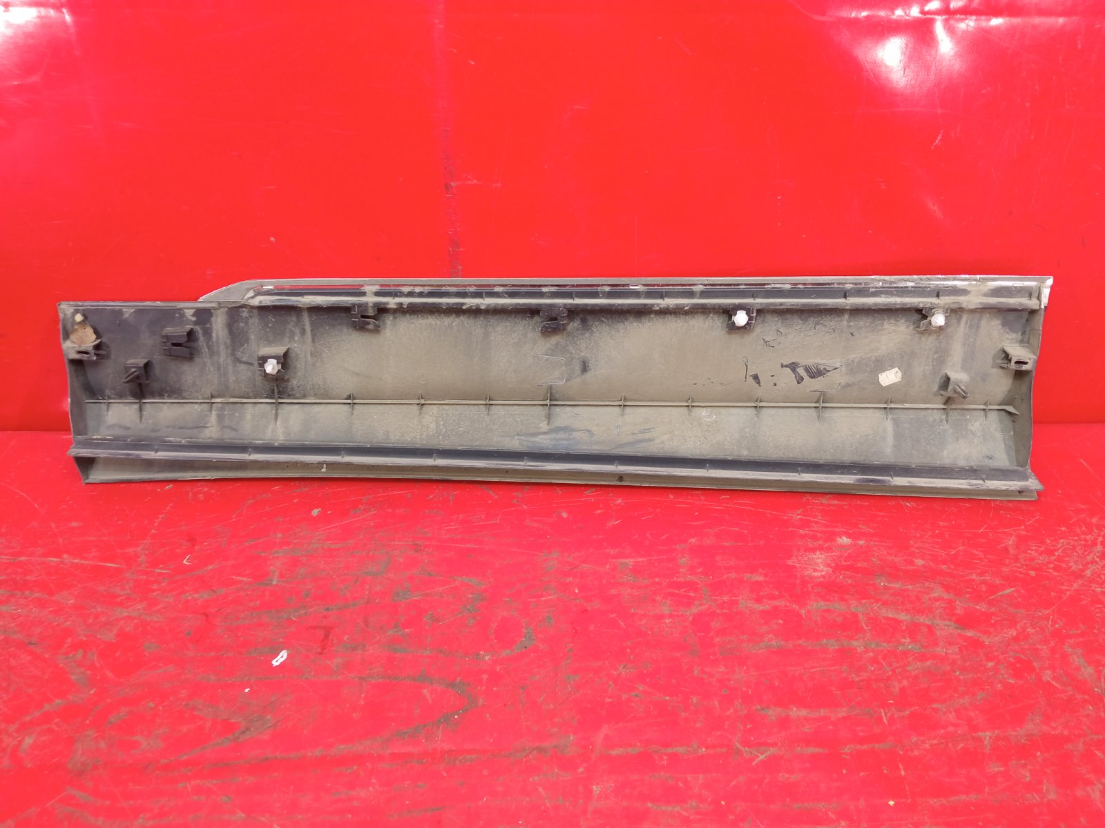 Накладка двери передняя правая TIGUAN 2016- 2