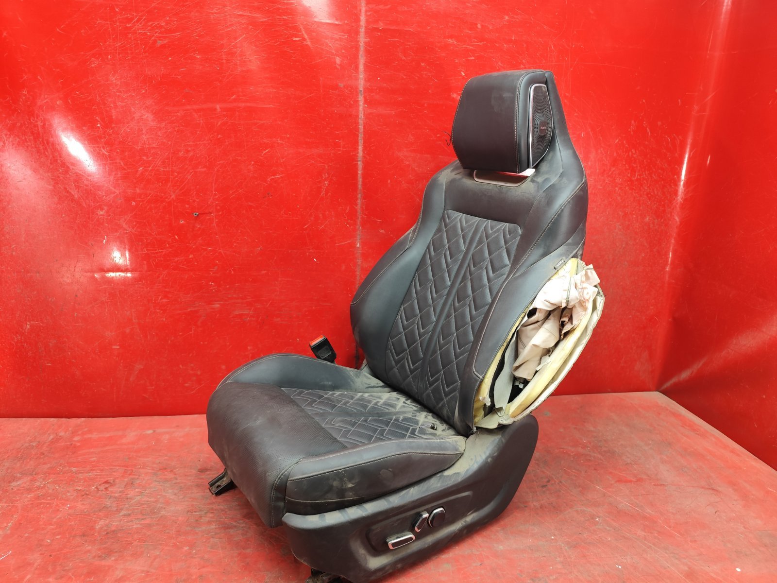 Сидение переднее левое Changan UNI-K 2020- 1 CD569F2711015013 Б/У