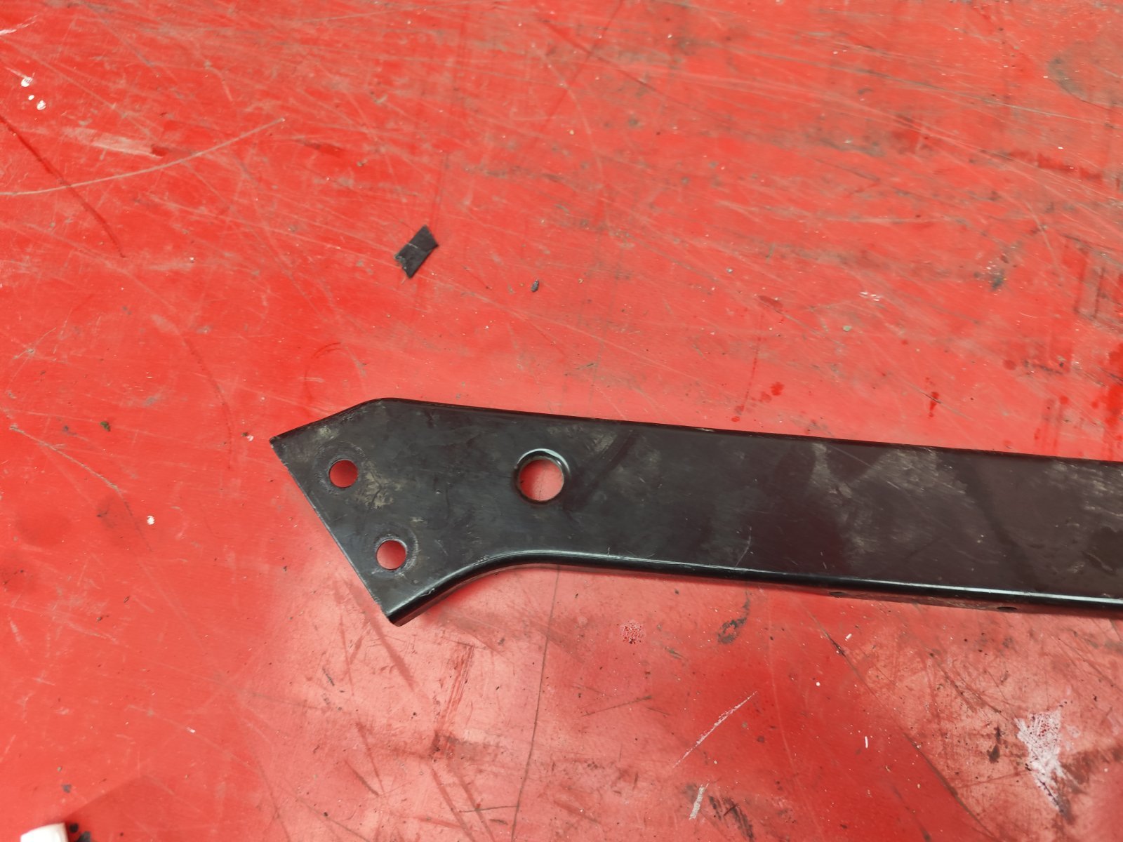 Кронштейн крепежный вспомогательный (разного назначения)