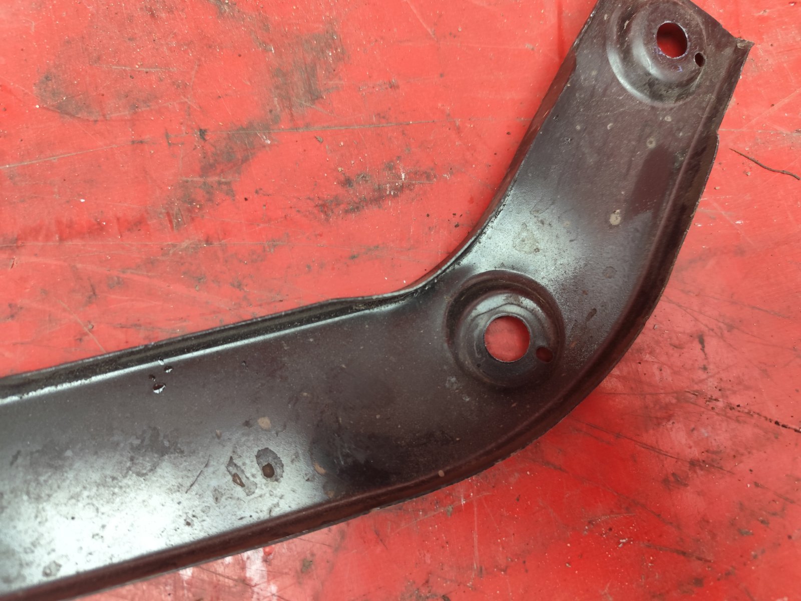 Кронштейн крепежный вспомогательный (разного назначения)