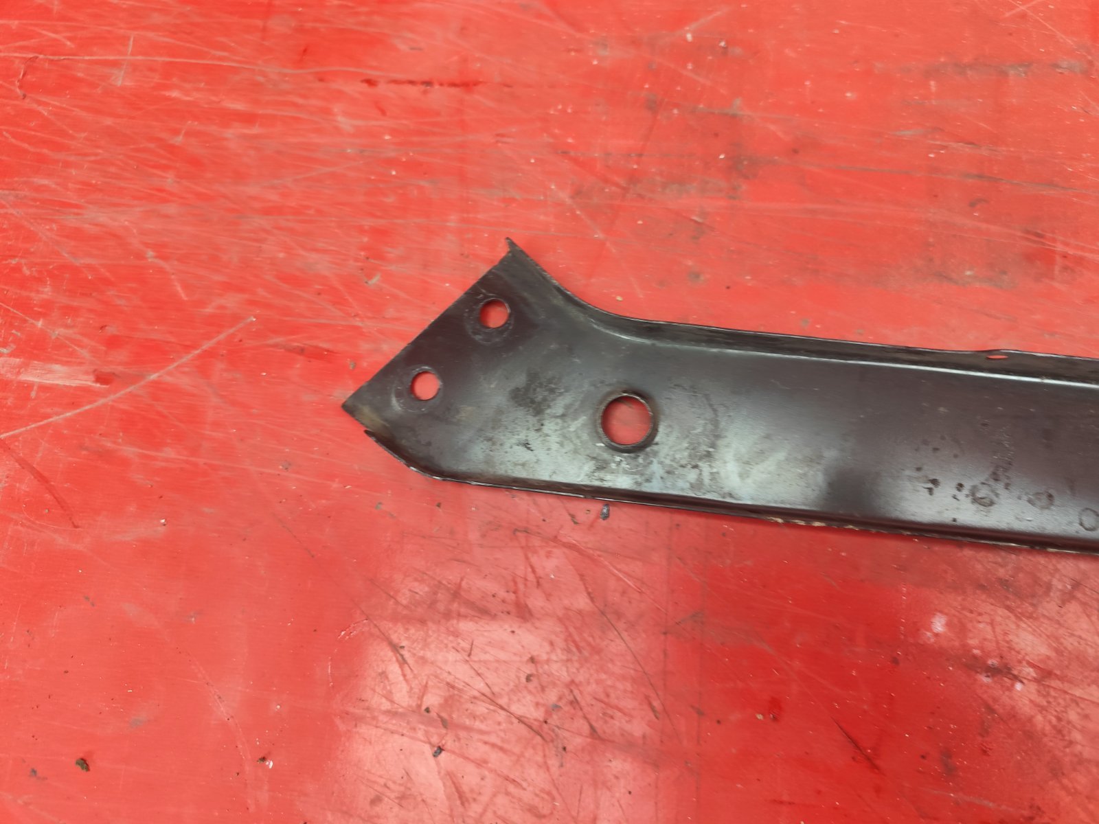 Кронштейн крепежный вспомогательный (разного назначения)