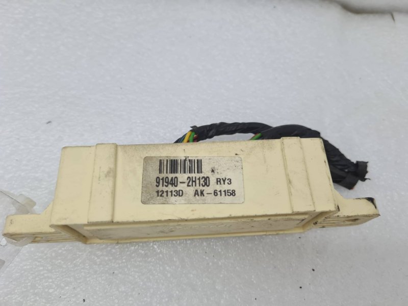 Запчасть блок реле Kia Ceed 2012 JD 1.6 G4FD 919402H130 Б/У Блок реле Kia Ceed 2012 JD 1.6 G4FD 919402H130 Б/У