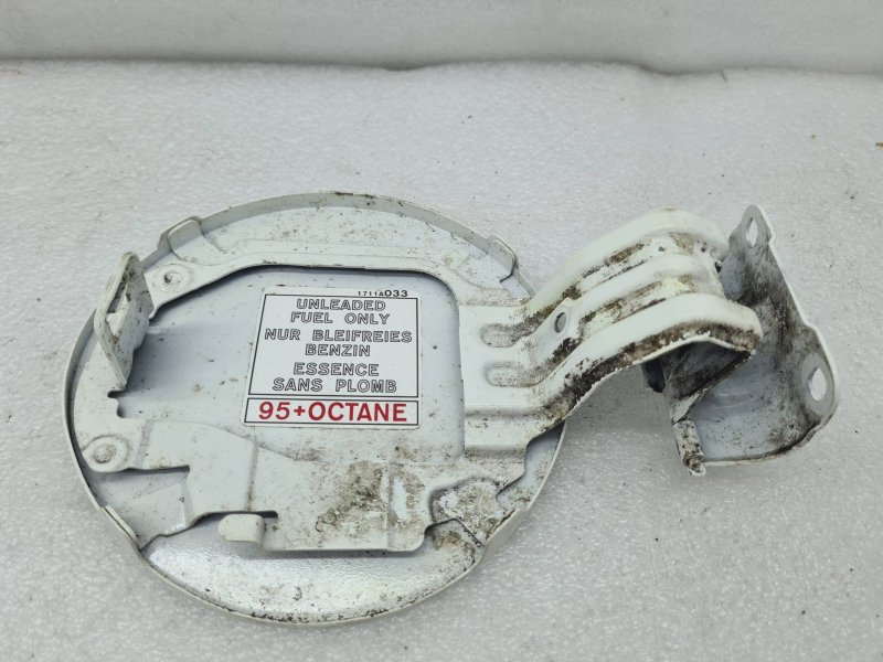 Лючок топливного бака Mitsubishi ASX GA1W 1.6 4A92
