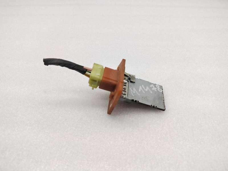 Сопротивление печки Kia Ceed 2012 JD 1.6 G4FD 97128A5000 Б/У