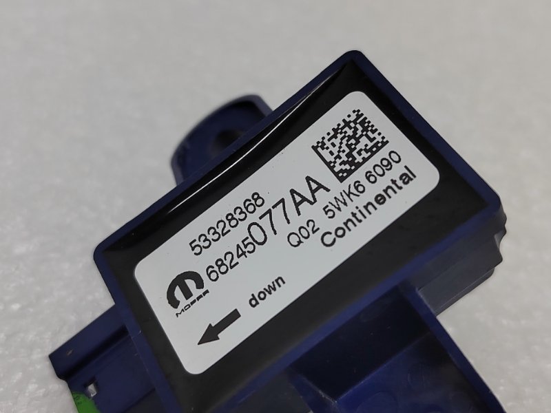Датчик удара передний правый Compass 2019 2 2.4 ED6