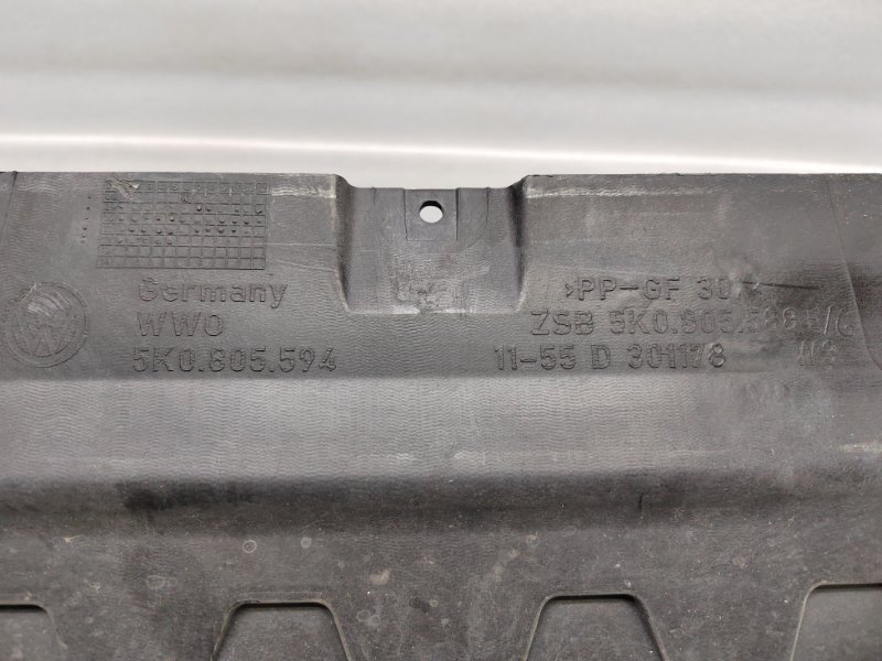 Передняя панель (телевизор) Golf 2012 6 1.4 CAXA