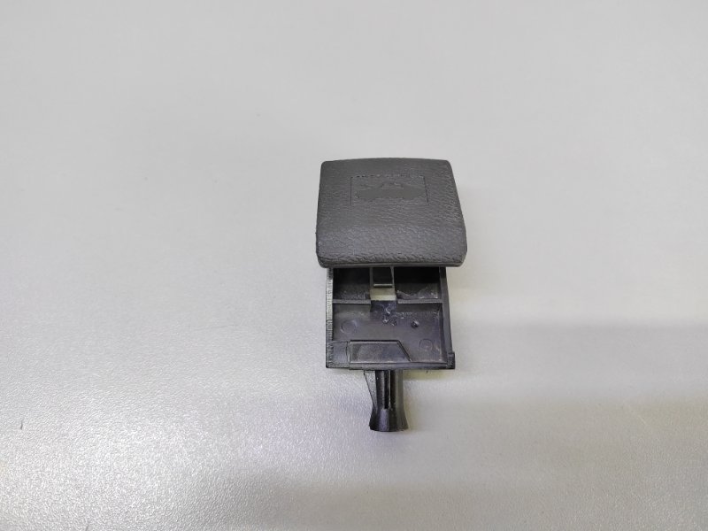 Запчасть ручка открывания капота Exeed LX 2023 T1A5306303 Б/У Ручка открывания капота Exeed LX 2023 T1A5306303 Б/У