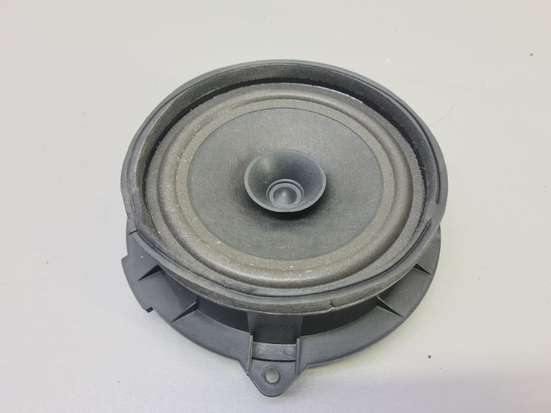 Запчасть динамик задний правый Jetour Dashing 2022 703000297AA Б/У Динамик задний правый Jetour Dashing 2022 703000297AA Б/У