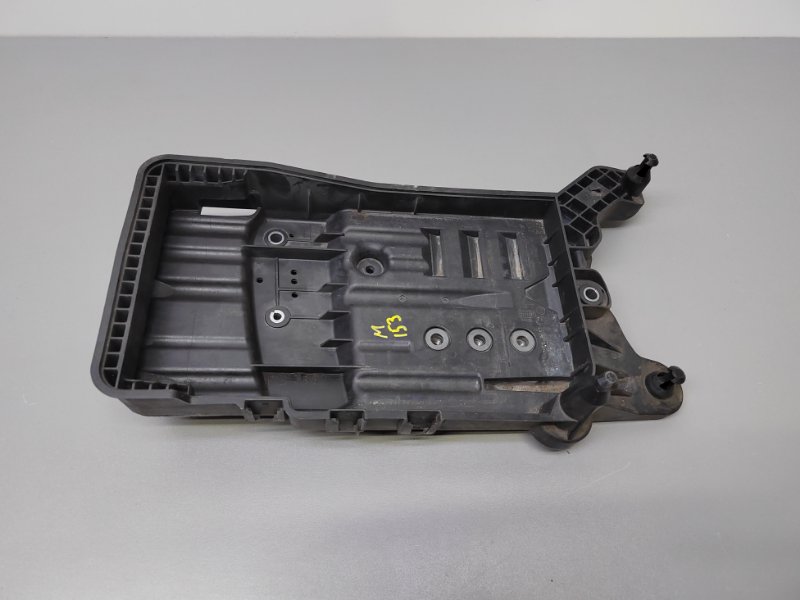 Крепление аккумулятора Volkswagen Tiguan 2016 2 2.0 5QF915331C Б/У