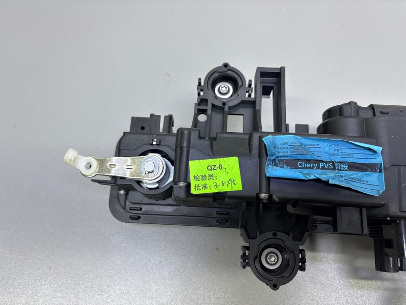 Ручка двери передняя левая J7 2023 Ручка двери передняя левая J7 2023
