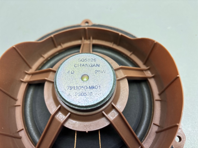 Динамик задний правый Changan Lamore