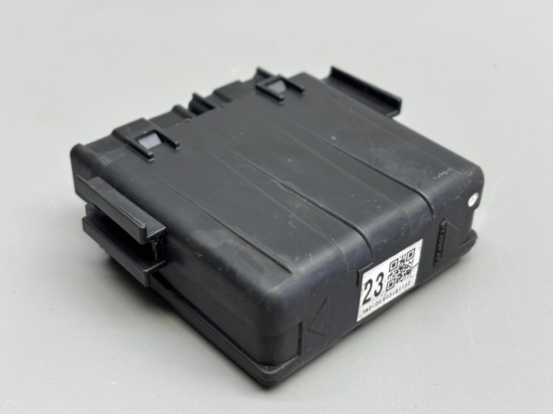 Запчасть блок реле Honda Accord 2009 8 R20A3 38254TA0003 Б/У Блок реле Honda Accord 2009 8 R20A3 38254TA0003 Б/У