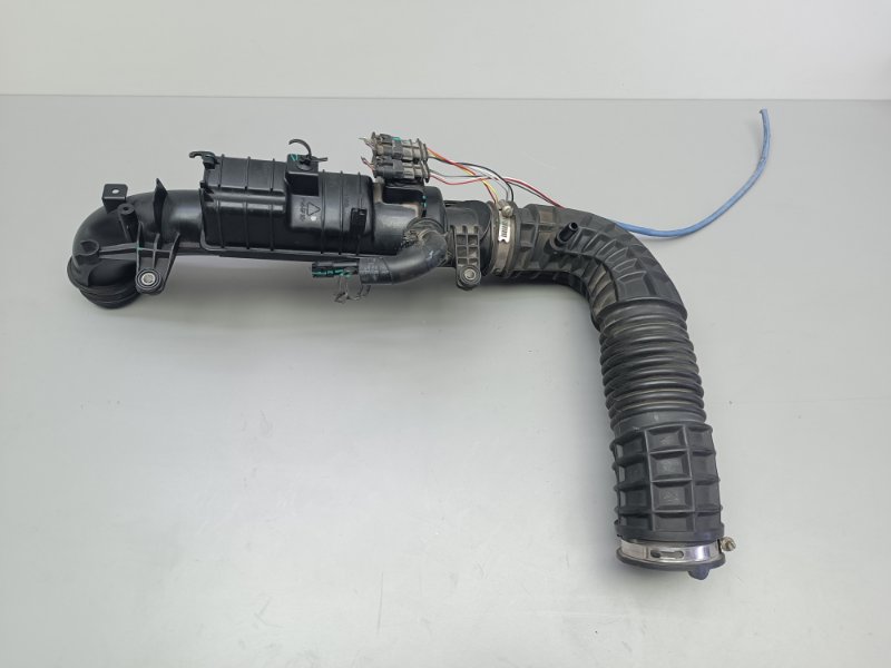 Патрубок воздушного фильтра Geely Coolray 6600192597 Б/У