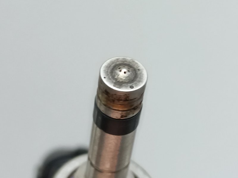 Топливная рампа C5 1.6