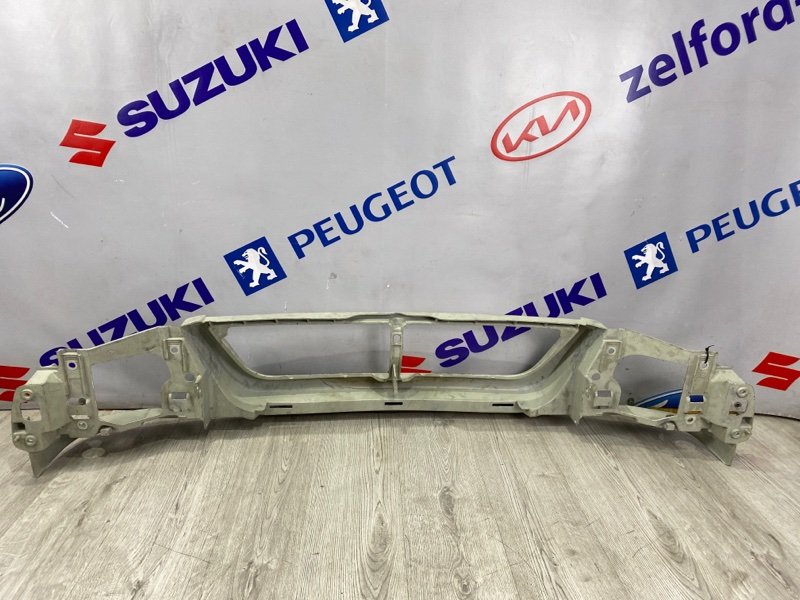 Рамка радиатора EXPLORER 2003 U152