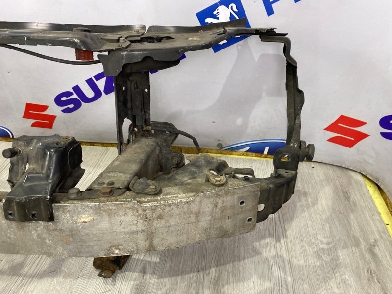 Рамка радиатора E-class 2005 W211