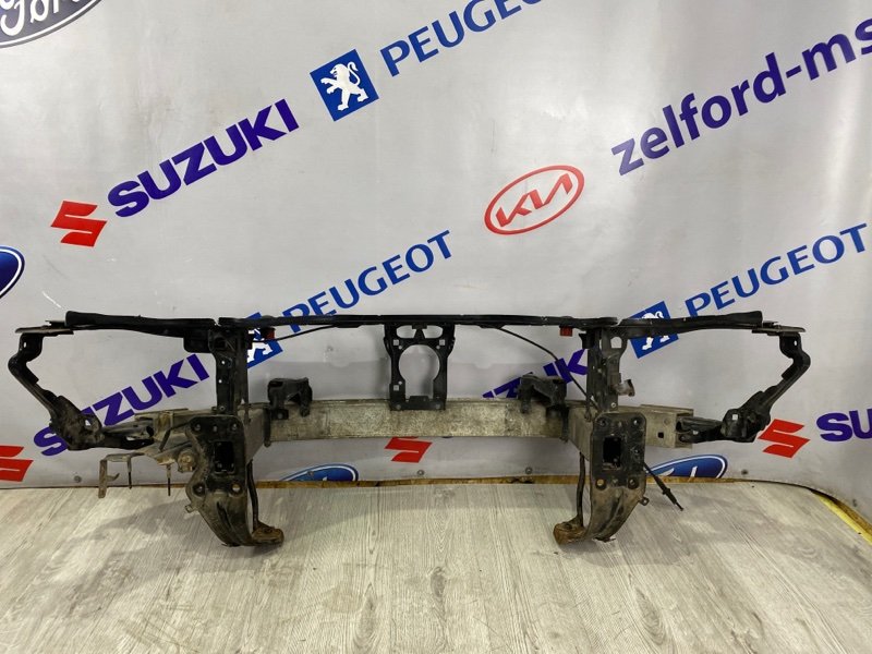 Рамка радиатора E-class 2005 W211