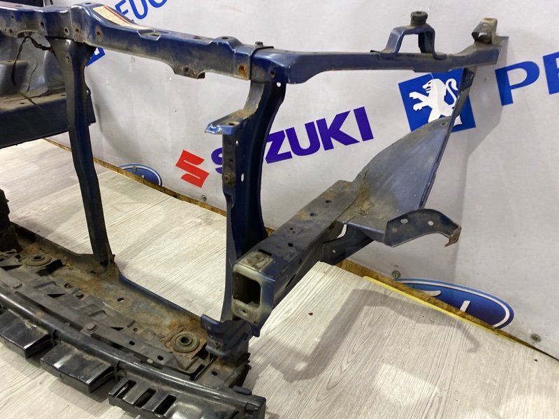 Рамка радиатора SWIFT 2006 Рамка радиатора SWIFT 2006