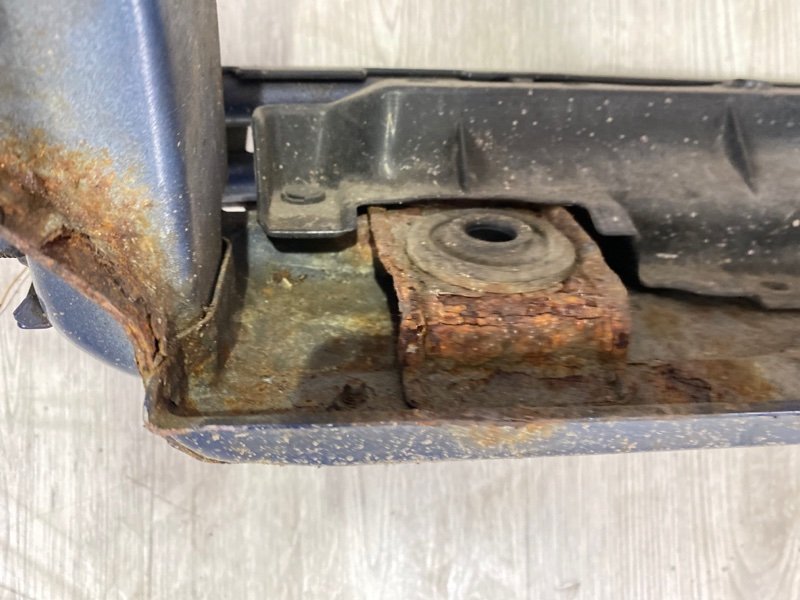 Рамка радиатора SWIFT 2006 Рамка радиатора SWIFT 2006