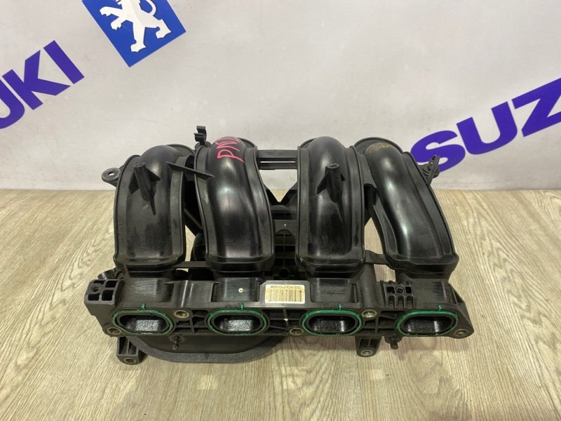 Коллектор впускной FORD FOCUS 3 PNDA