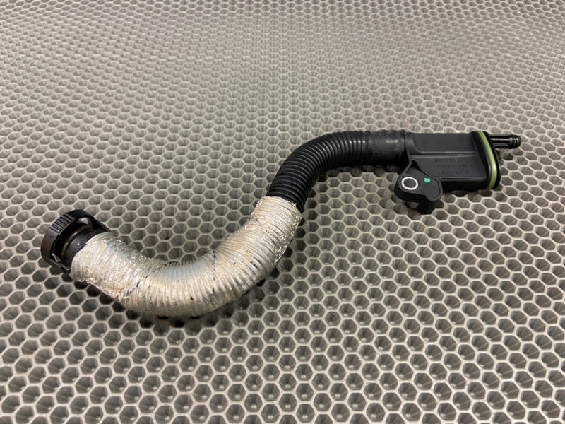 Трубка картерных газов Tiguan 2010 5N CAW 2.0