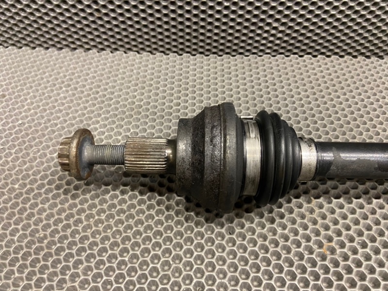 Привод задний левый Tiguan 2010 5N CAW 2.0