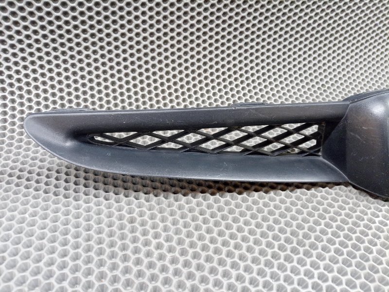 Решетка радиатора Honda Fit GD1