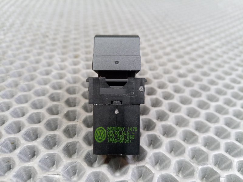 Кнопка стеклоподъемника передняя левая Passat CC 2009 CAW 2.0 (CAWB)