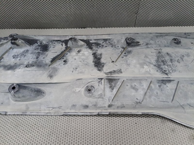 Защита днища кузова правая Volkswagen Tiguan 5N CAW 2.0 (CAWB)