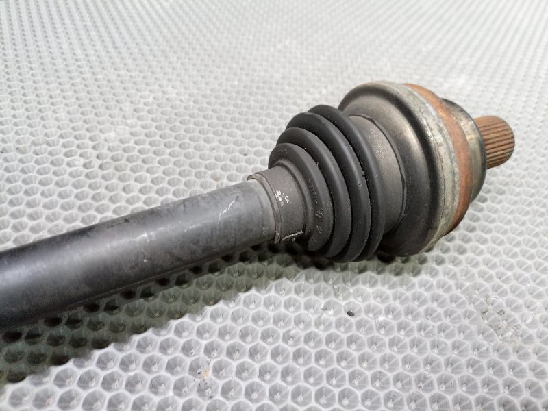 Привод задний правый Tiguan 2010 5N CAW 2.0 (CAWB) Привод задний правый Tiguan 2010 5N CAW 2.0 (CAWB)