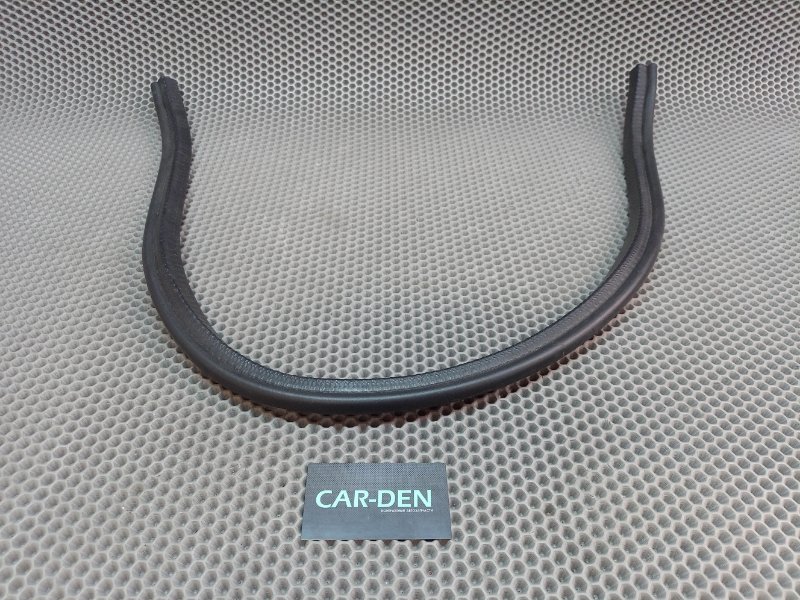 Уплотнитель капота Dodge Caliber 2007 PM ECN 2.0 05074507AB контрактная