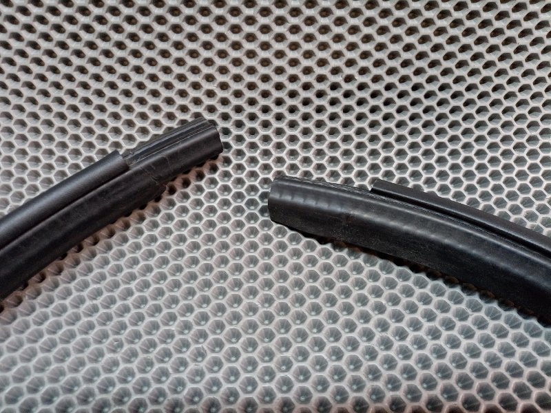 Уплотнитель двери задний правый Caliber 2008 PM ECN 2.0 Уплотнитель двери задний правый Caliber 2008 PM ECN 2.0