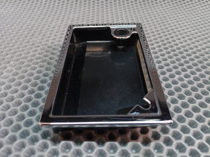 Пепельница Touareg 2006 7L BMV 3.2 Пепельница Touareg 2006 7L BMV 3.2