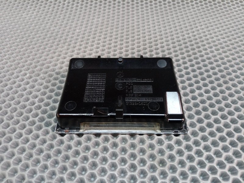 Пепельница Touareg 2006 7L BMV 3.2 Пепельница Touareg 2006 7L BMV 3.2