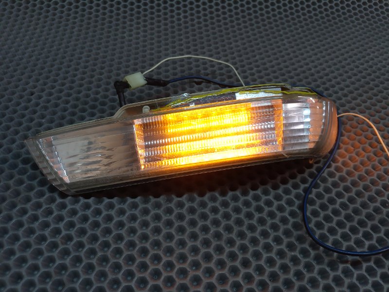 Повторитель поворота в зеркало левый Touareg 2006 7L BMV 3.2