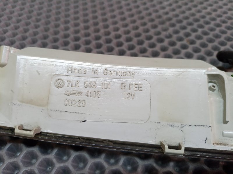 Повторитель поворота в зеркало левый Touareg 2006 7L BMV 3.2