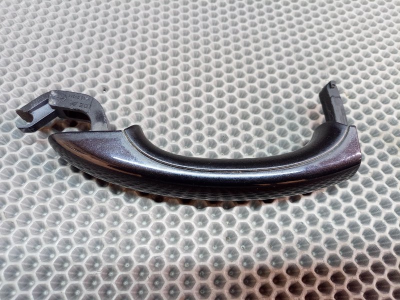 Ручка двери внешняя Touareg 2006 7L BMV 3.2 Ручка двери внешняя Touareg 2006 7L BMV 3.2