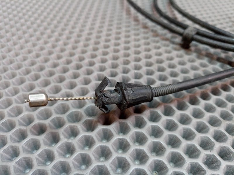 Трос замка капота Dodge Caliber PM ECN 2.0